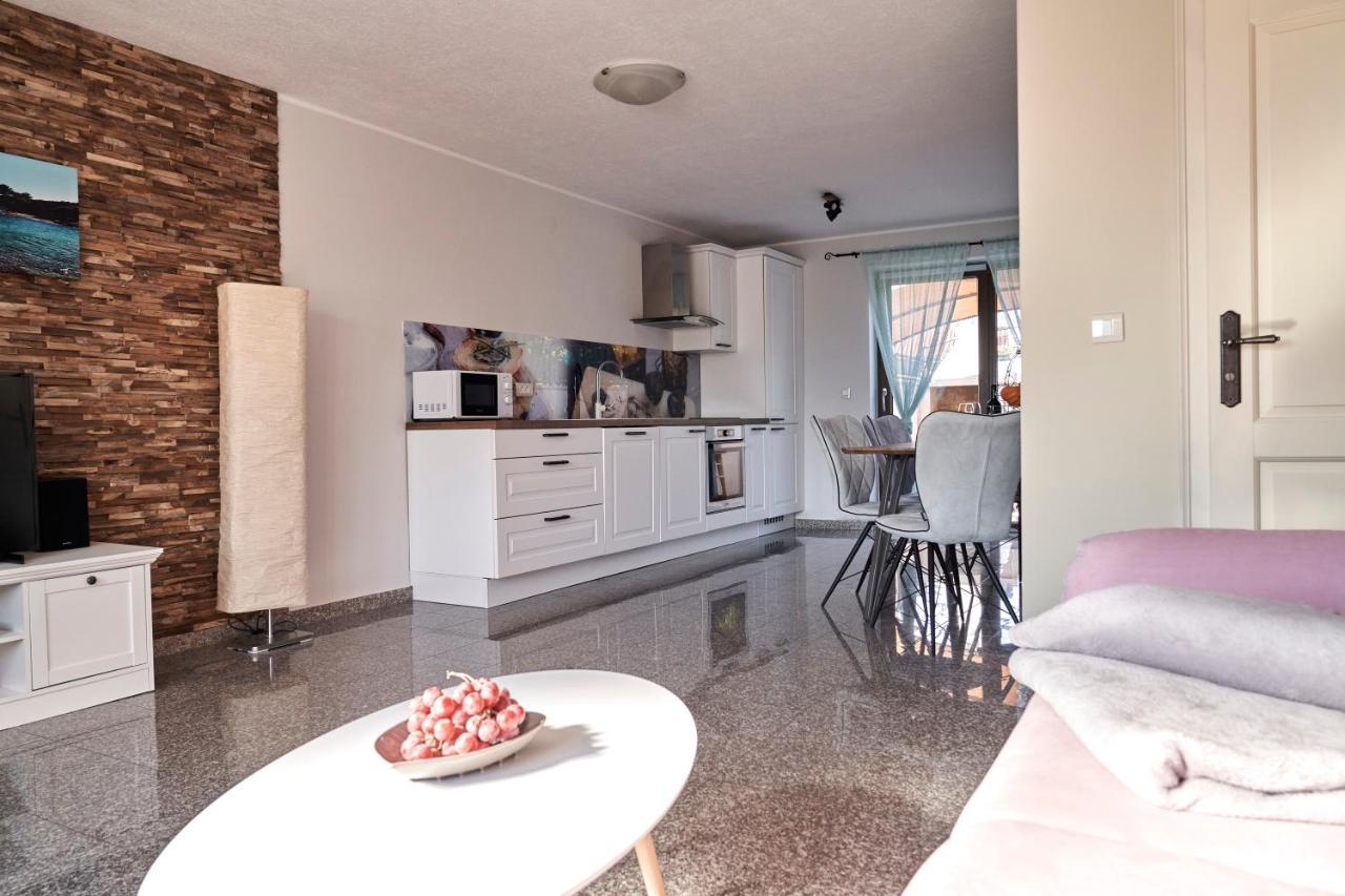 Vila Haus Mila Pavicini Exteriér fotografie